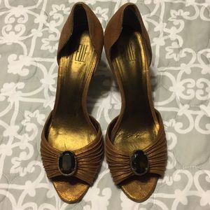 Dressy shoes